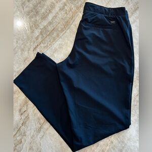 Under Armour Women’s Black Golf Pants Size 12 | Athletic Performance Wear